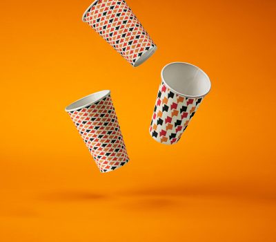 Falling-Paper-Hot-Cups-Brand-Free-psd-Mockup